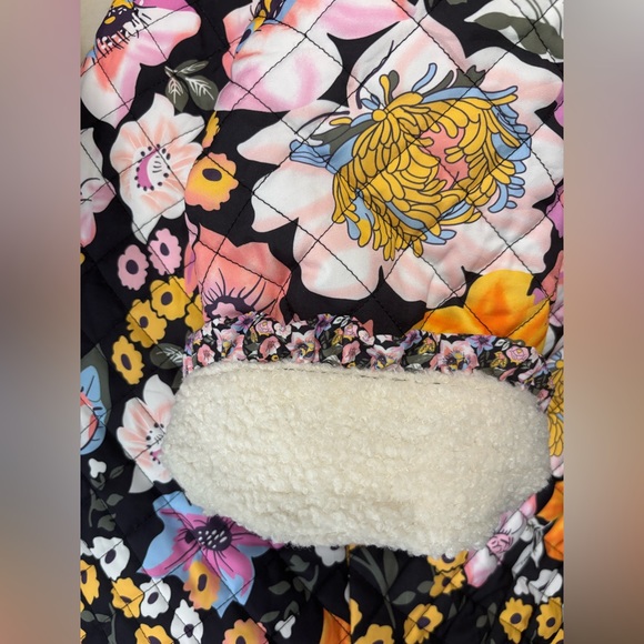 Floral Quilt Inspired Open Front Jacket - Picture 8 of 9